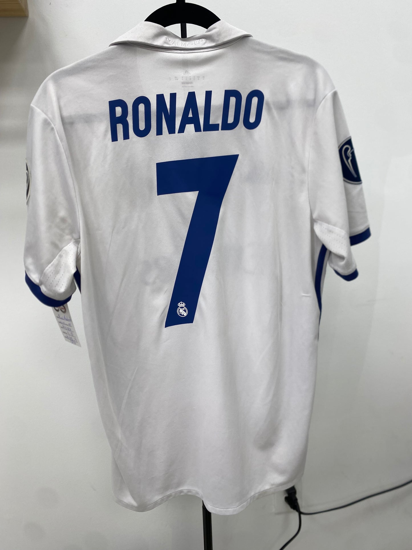 2016-17 Real Madrid 7 Ronaldo Home Jersey / Medium / 9/10