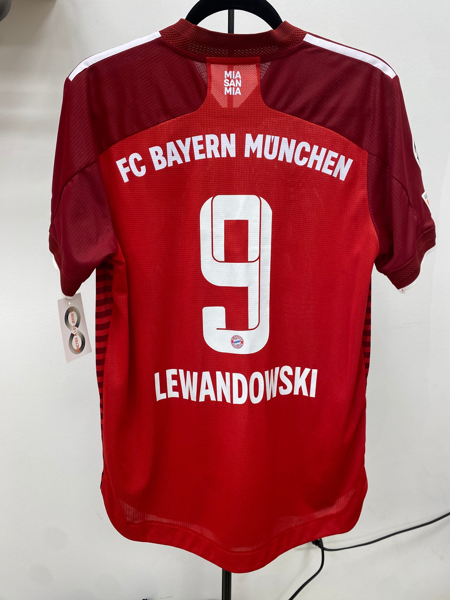 2021-22 Bayern München 9 Lewandoski Home Jersey / Medium / New