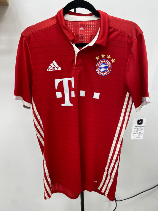 2016-17 Bayern München Home Jersey / Medium / 9/10