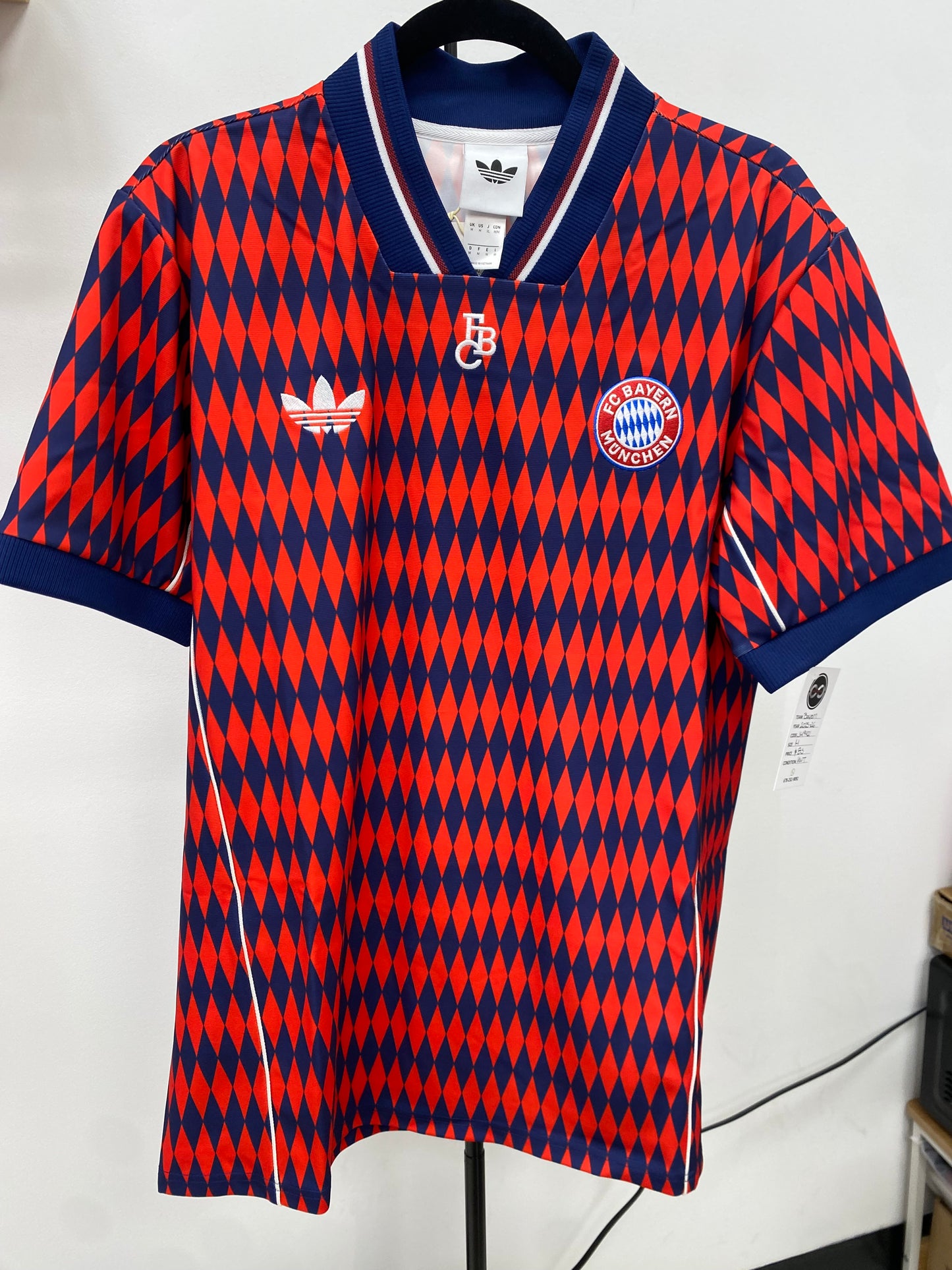 2025-26 Bayern München Jersey / Medium / New