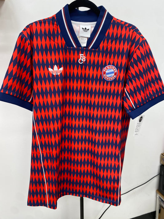 2025-26 Bayern München Jersey / Medium / New