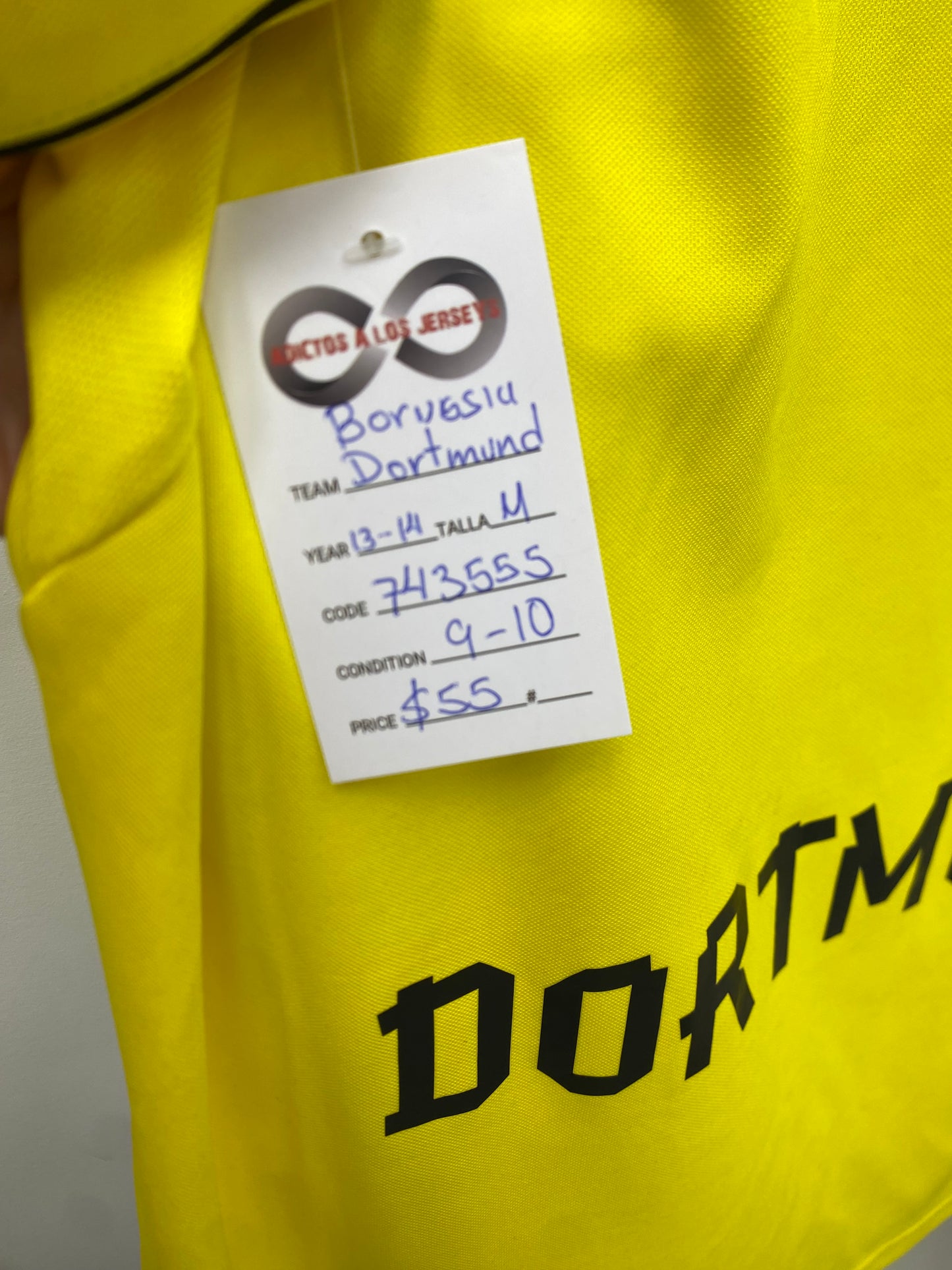 2013-14 Borussia Dortmund Home Jersey / Medium / 9/10