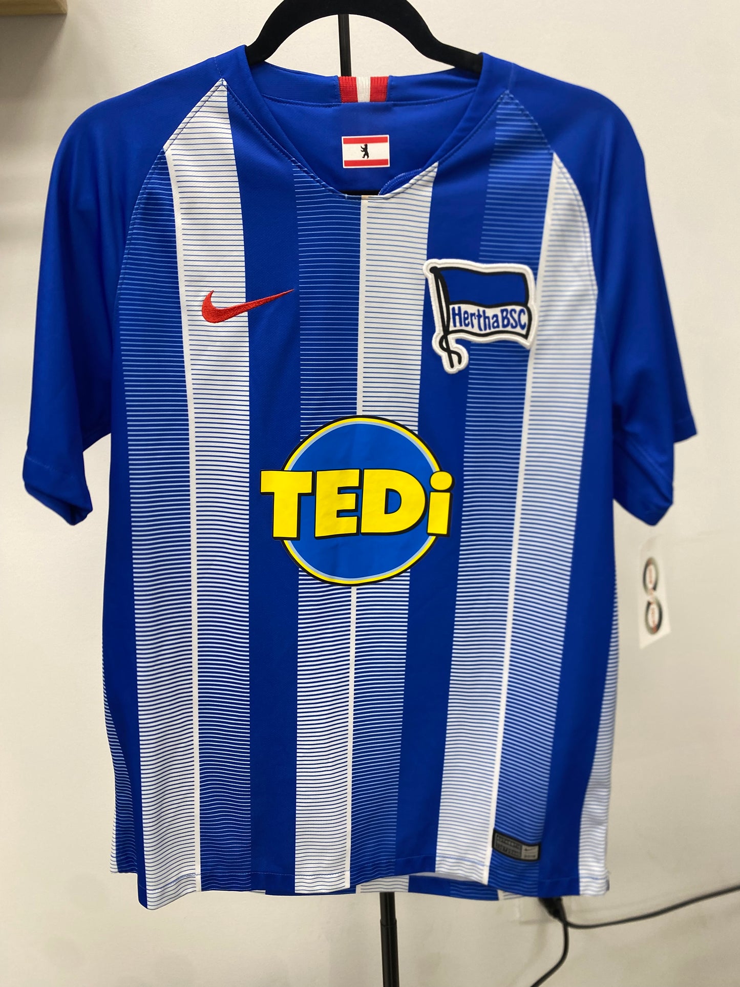 2018-19 Hertha BSC Home Jersey / Medium / Excellent