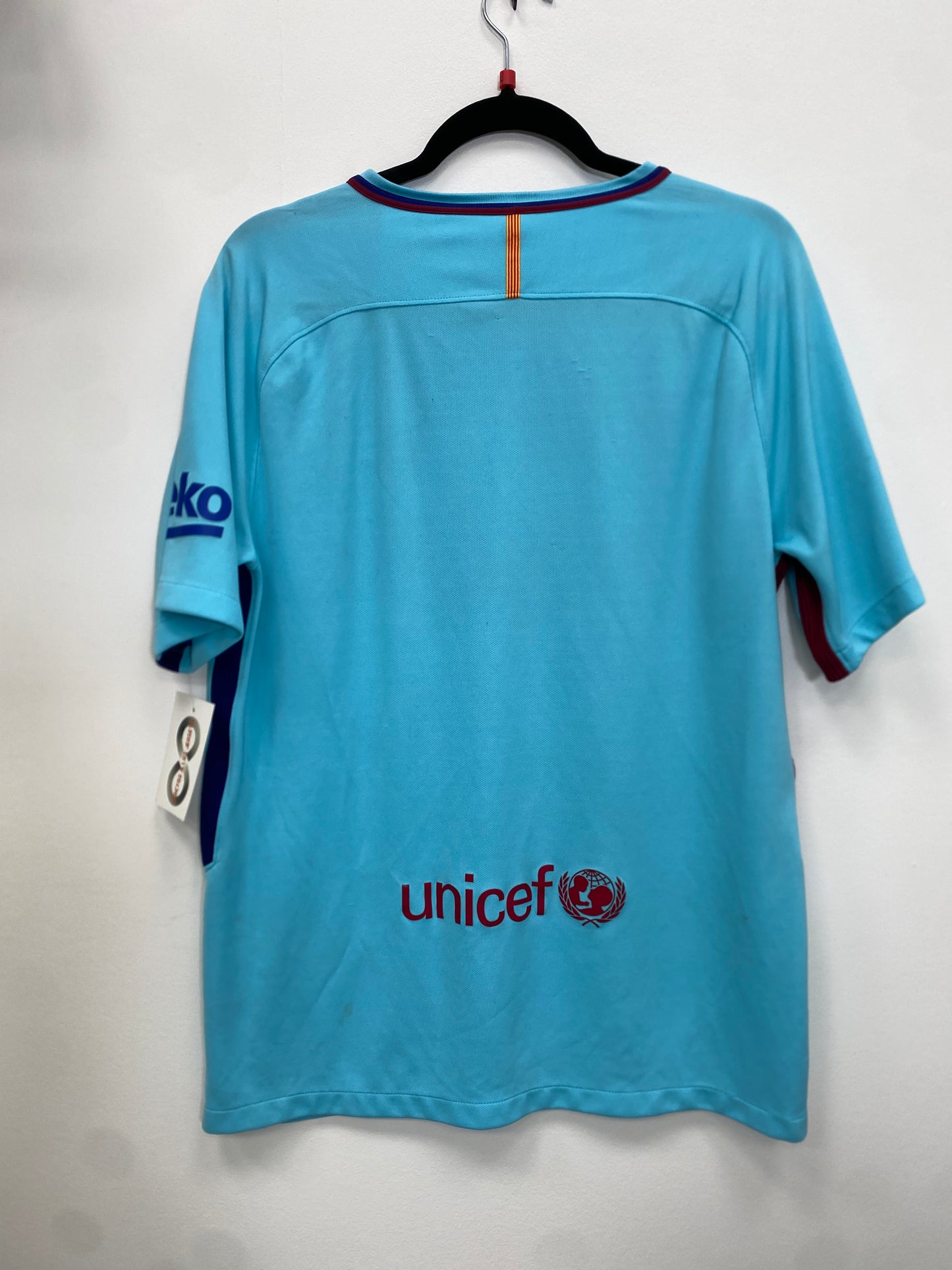 2017-18 FC Barcelona Away Jersey / Large / 8/10