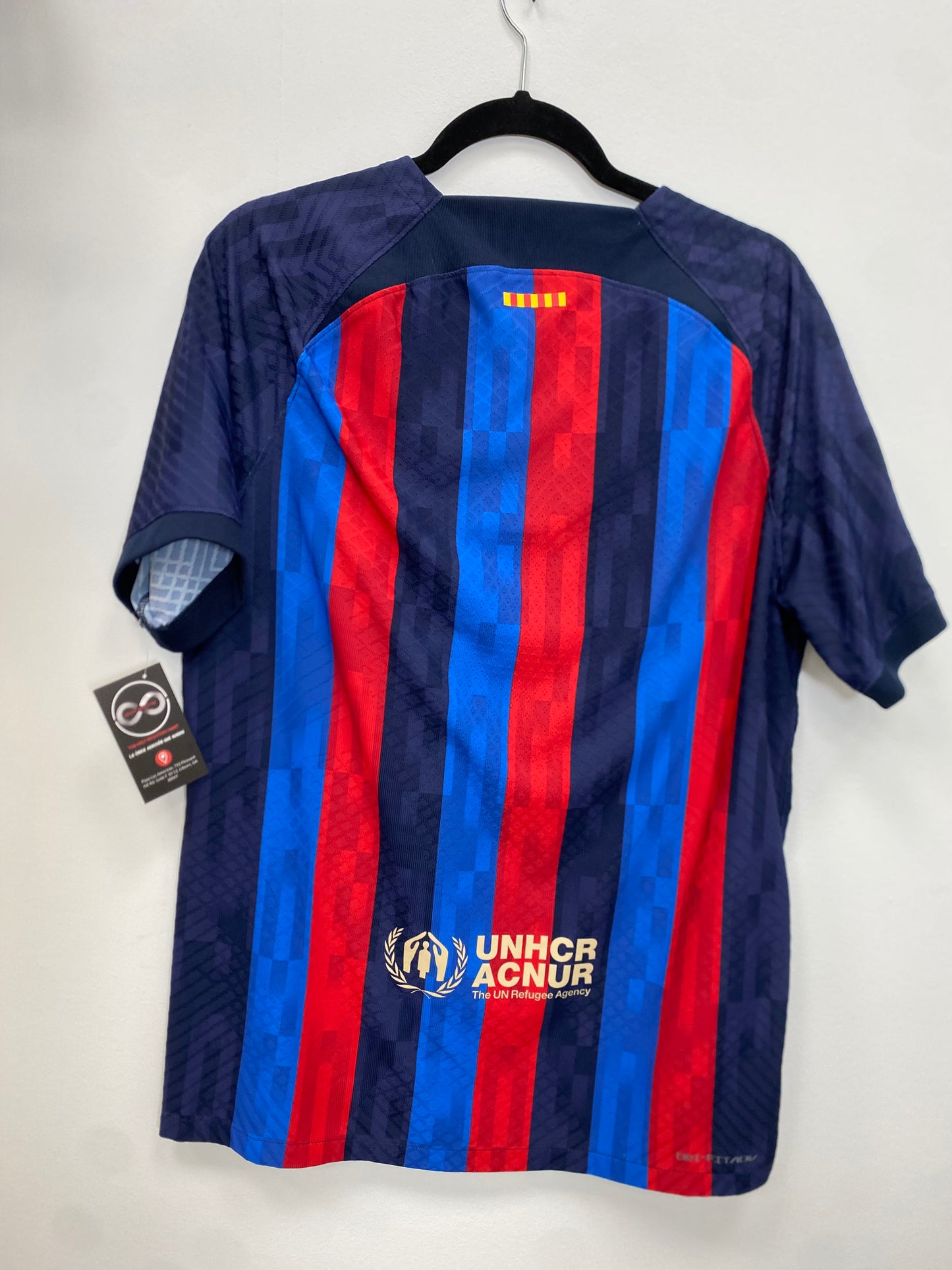 2022-23 FC Barcelona Home Jersey / Large / 10/10