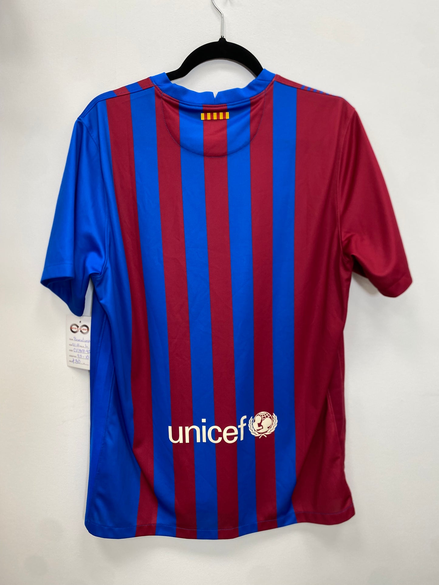 2021-22 FC Barcelona Home Jersey / Large / 9.5/10