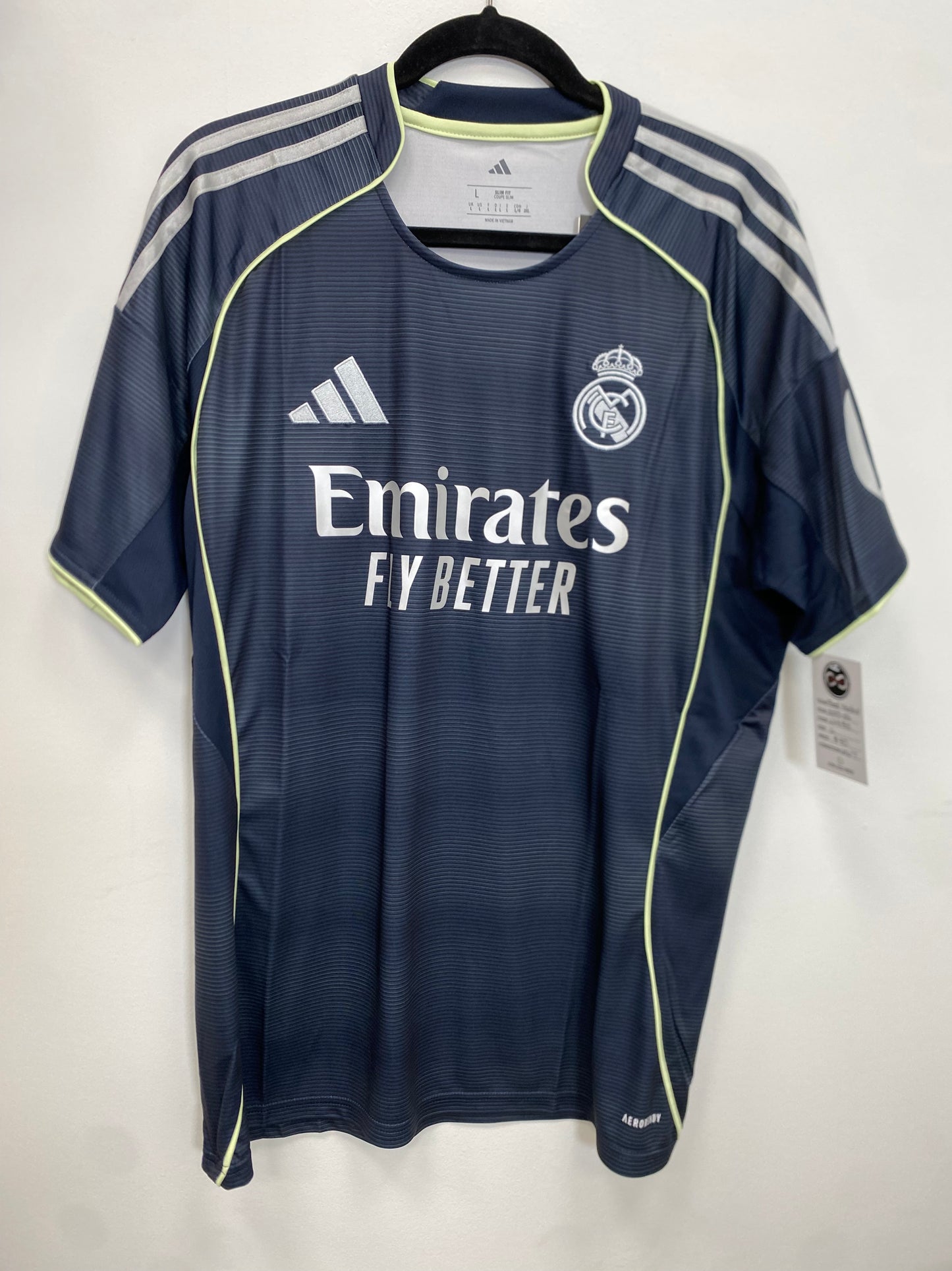 2025-26 Real Madrid Away Jersey / Large / New