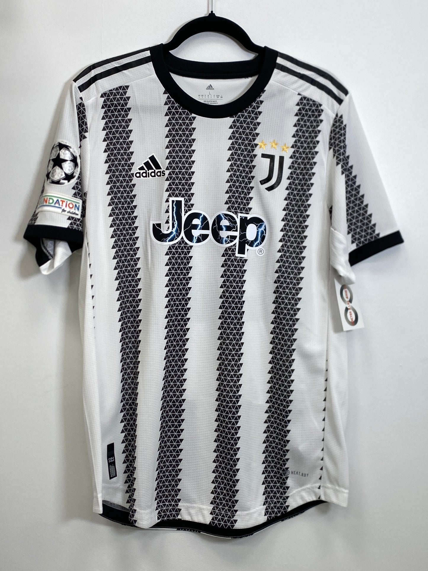 2022-23 Juventus Player Version Di Maria 22 Home Jersey / Large / New