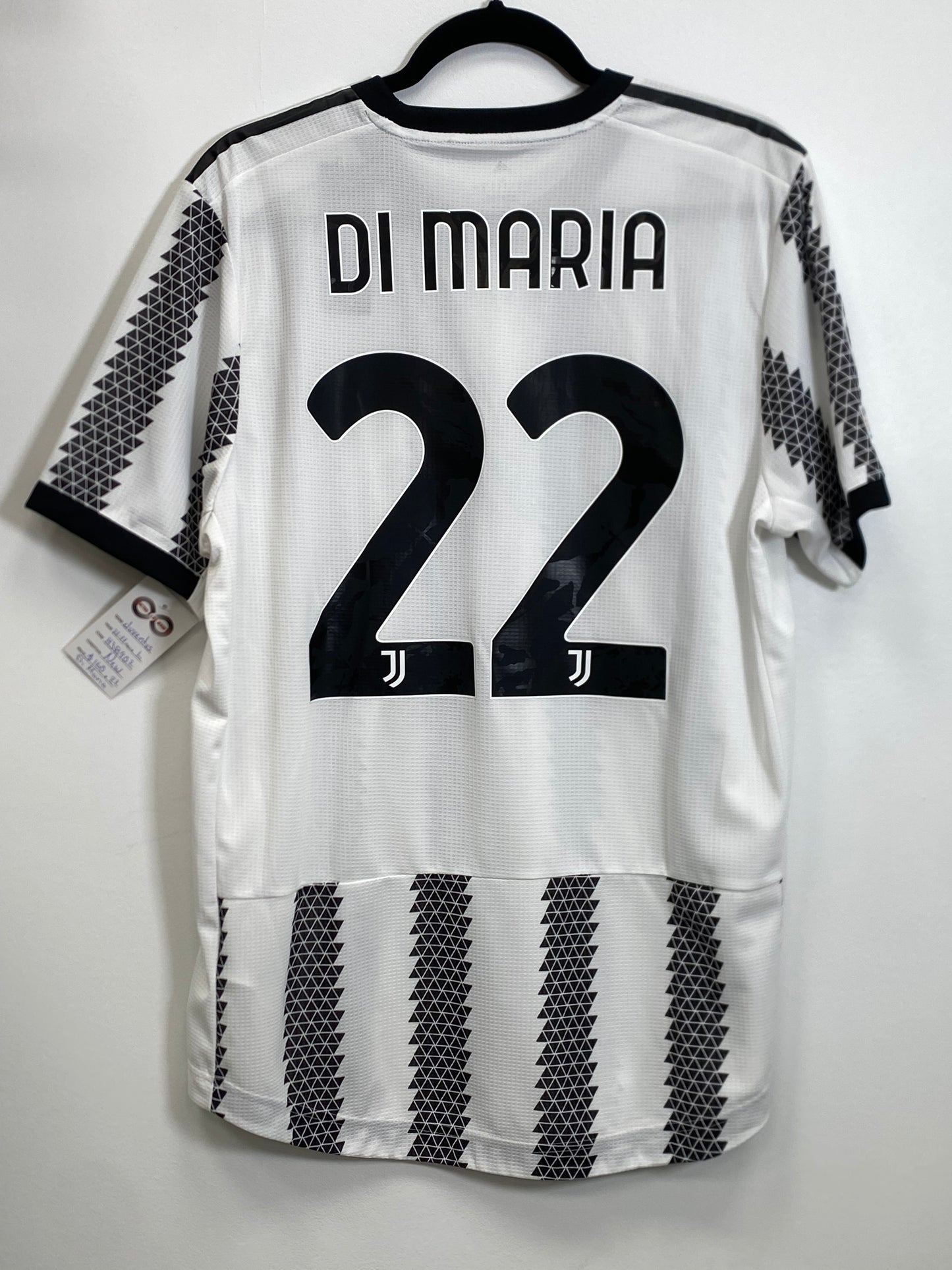2022-23 Juventus Player Version Di Maria 22 Home Jersey / Large / New