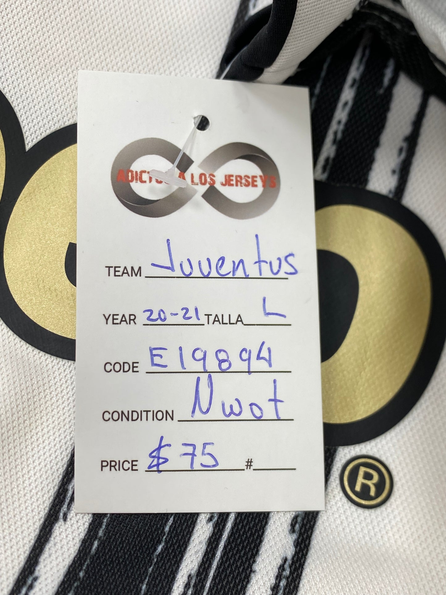 2020-21 Juventus Home Jersey / Large / New