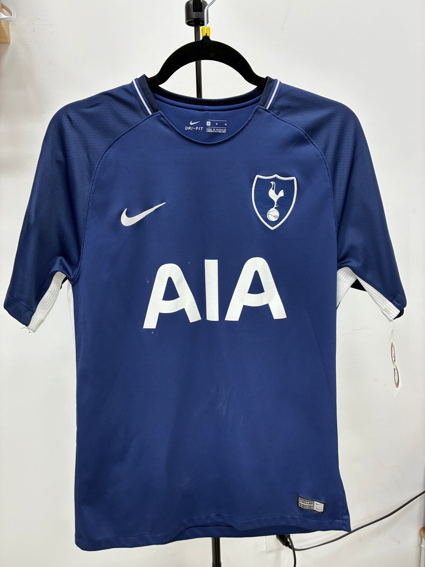 2017-18 Tottenham Hotspur 26 Home Jersey / Medium / 10/10