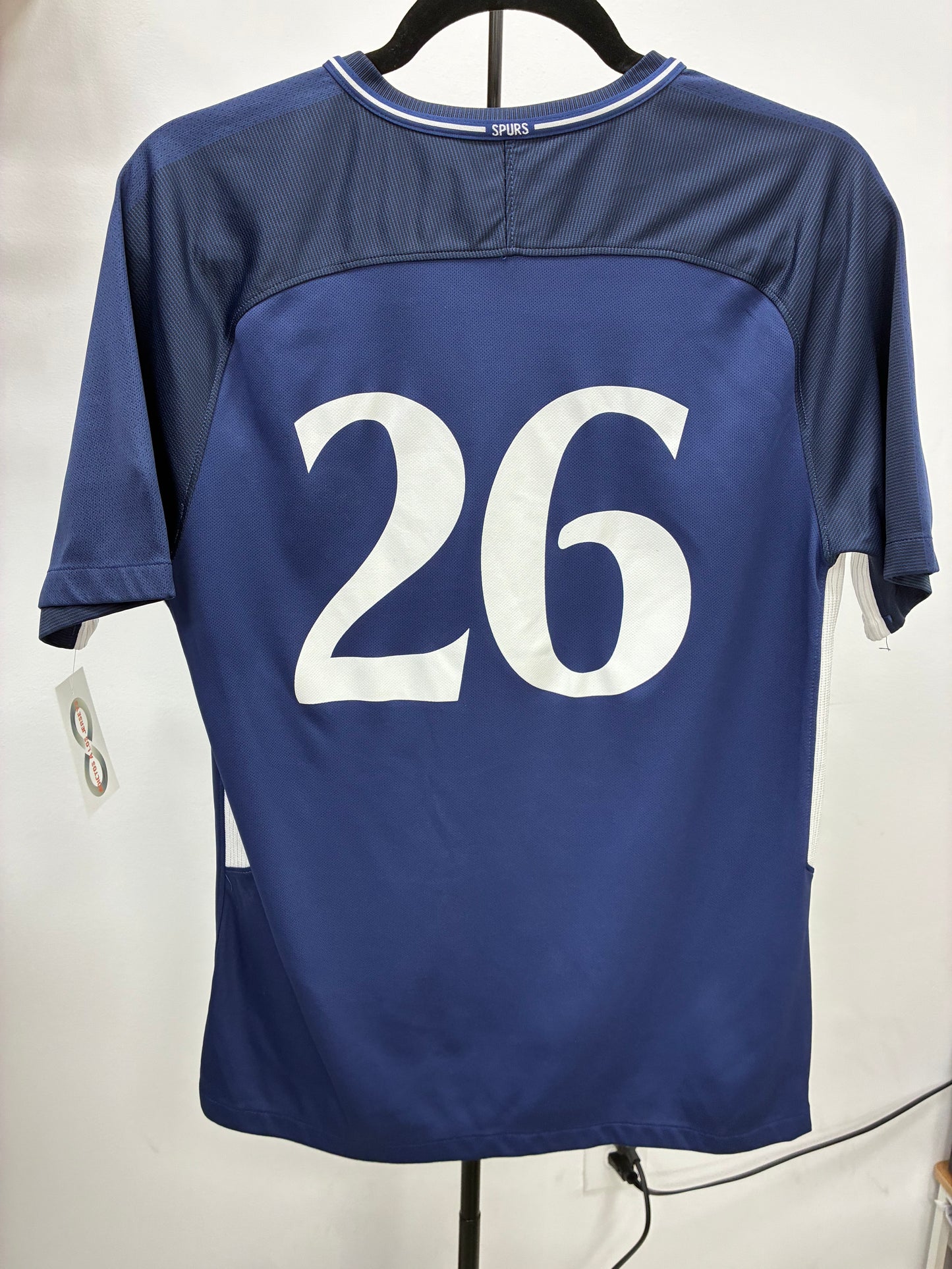 2017-18 Tottenham Hotspur 26 Home Jersey / Medium / 10/10