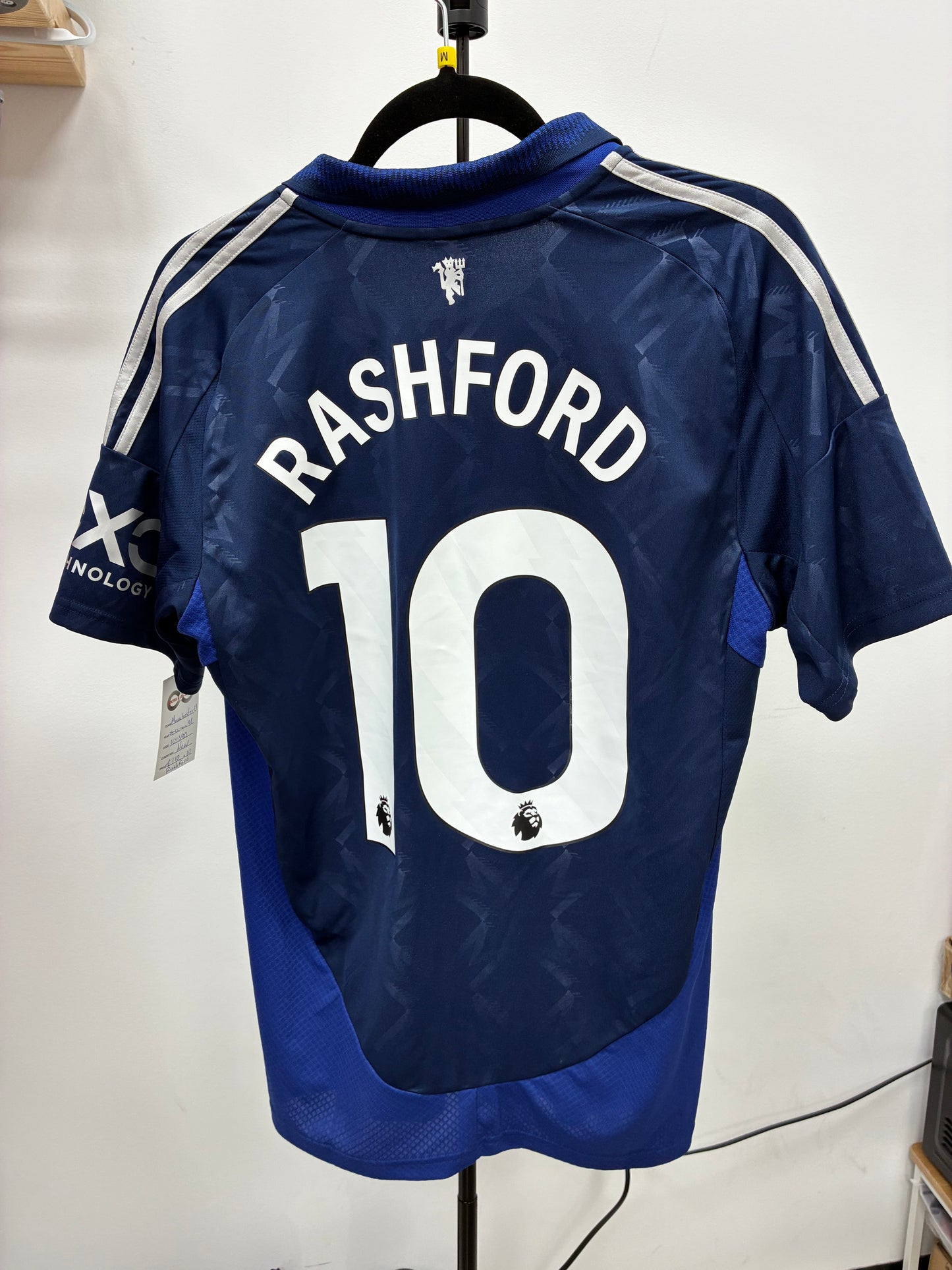 2024-25 Manchester United Away Jersey / Medium / New