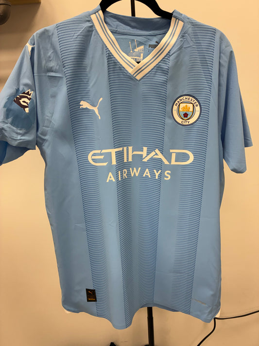 2023-24 Manchester City Home Jersey / Medium / 9/10