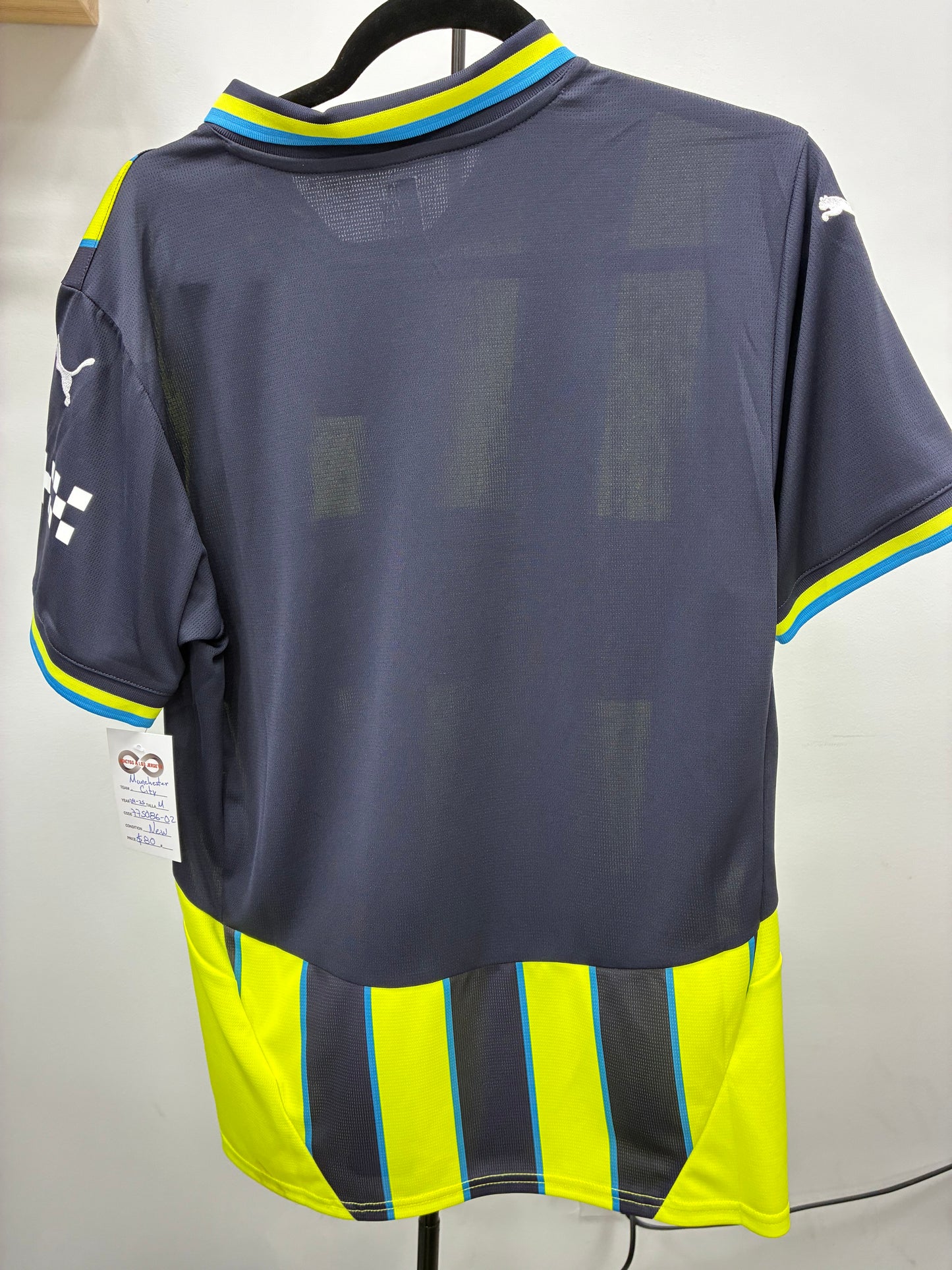 2024-25 Manchester City  Away Jersey / Medium / New