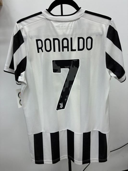 2021-22 Juventus FC 7 Ronaldo Home Jersey / Medium / 9/10