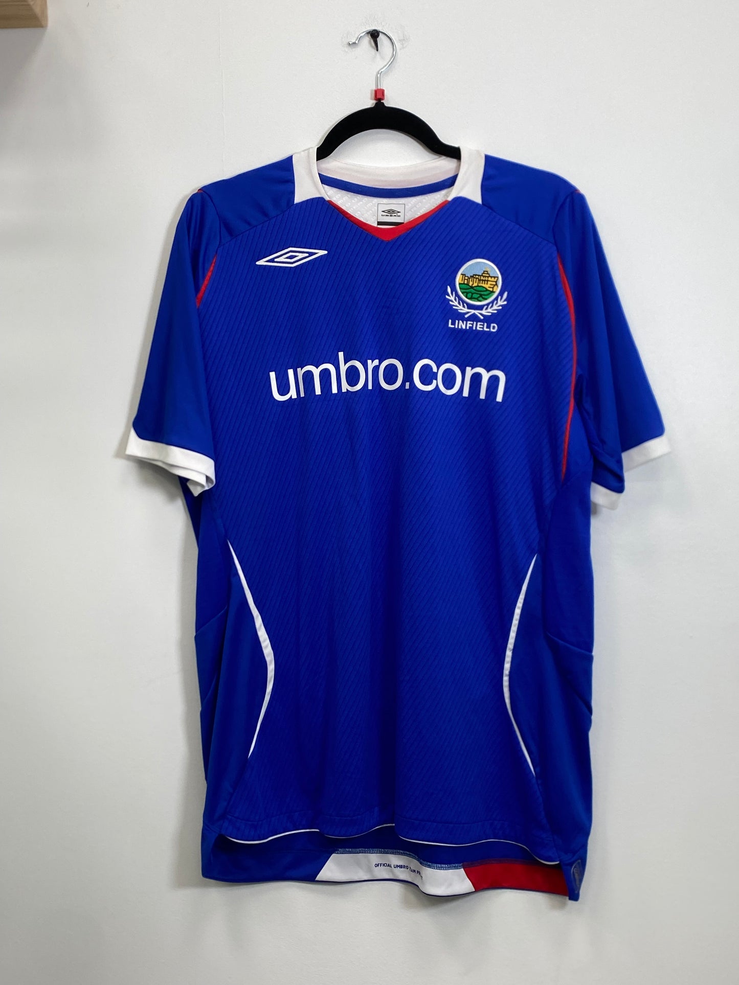 2009-10 Linfield FC Home Jersey / Large / New