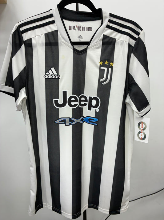 2021-22 Juventus FC Home Jersey / Medium / New