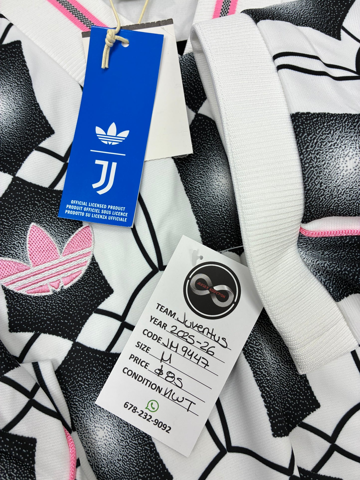 2025-26 Juventus FC Shirt / Medium / New