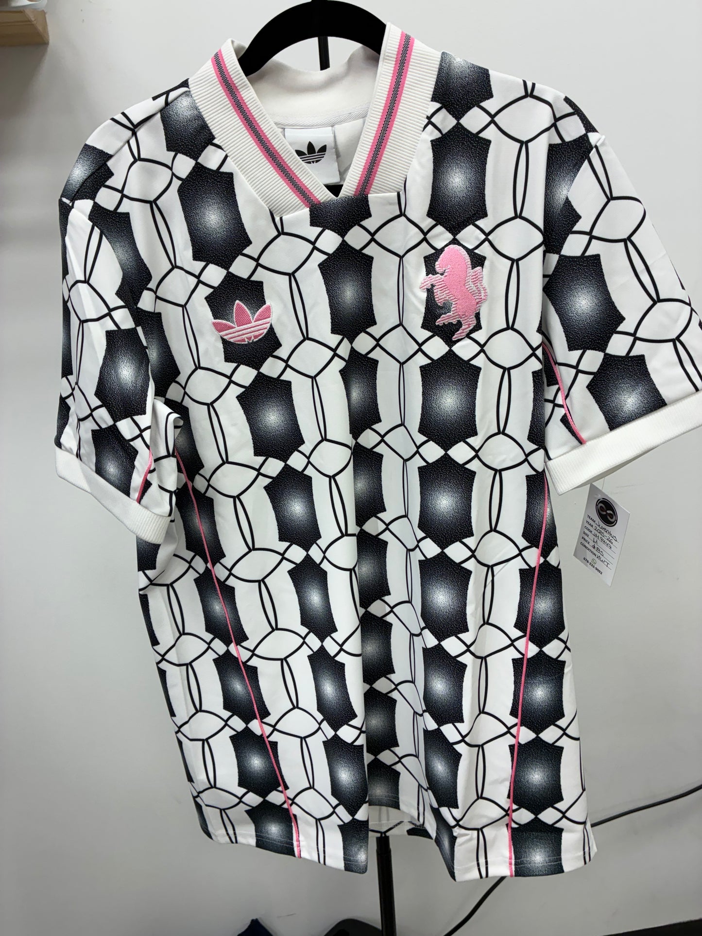 2025-26 Juventus FC Shirt / Medium / New