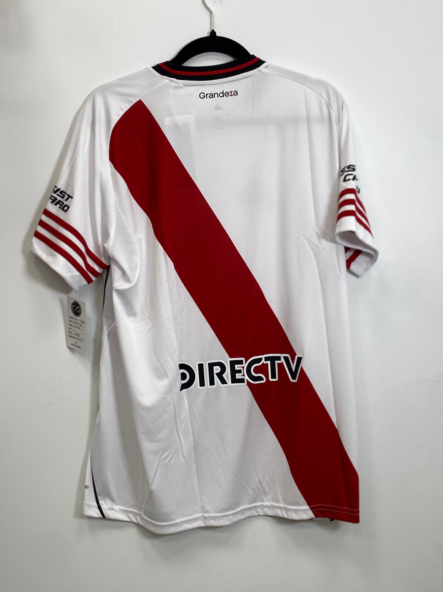 2025-26 River Plate Home Jersey / Large / New