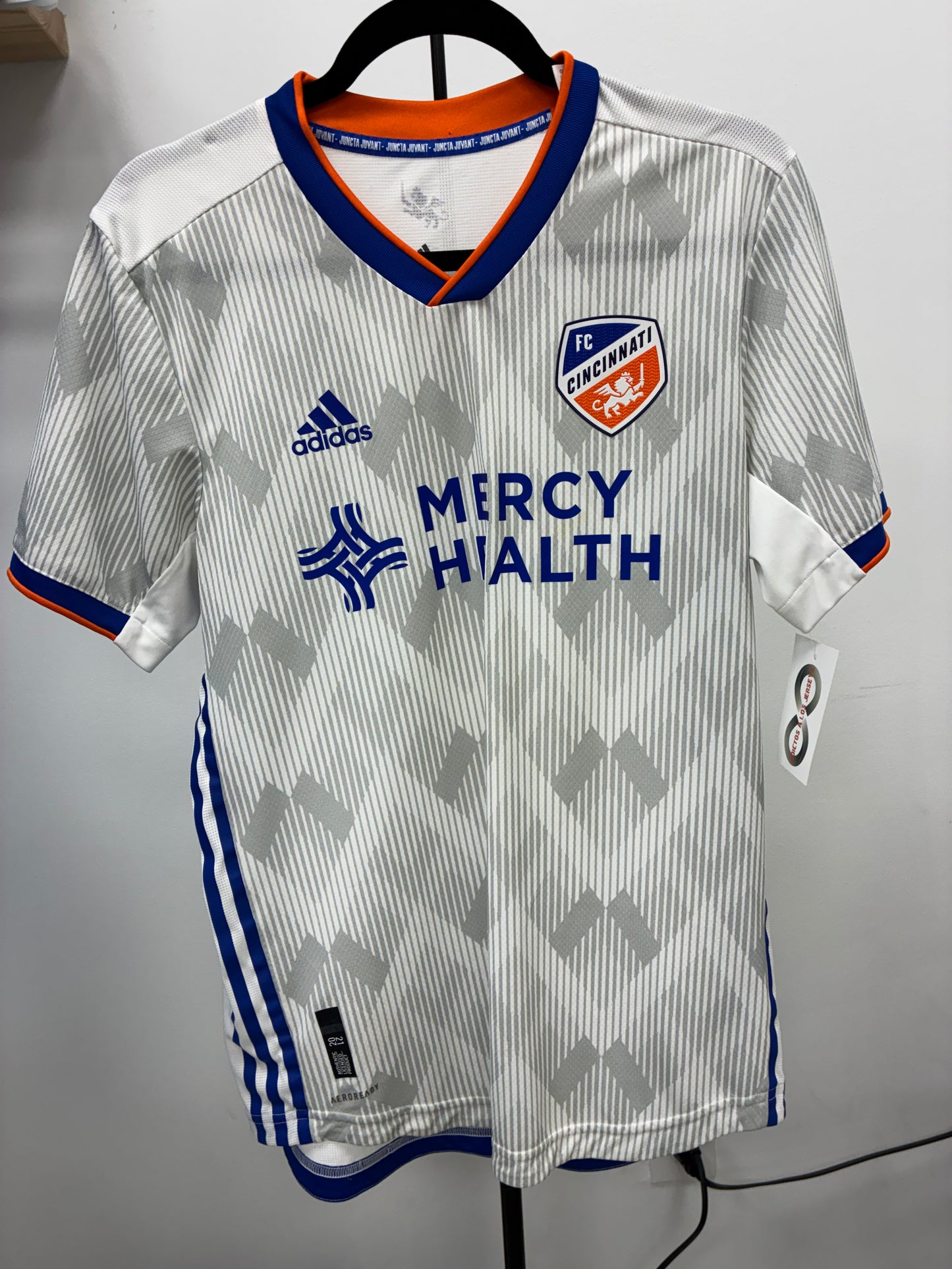 2019-22 FC Cincinnati Away Jersey / Medium / New