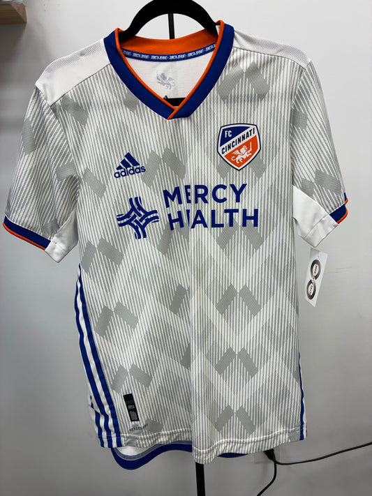 2019-22 FC Cincinnati Away Jersey / Medium / New