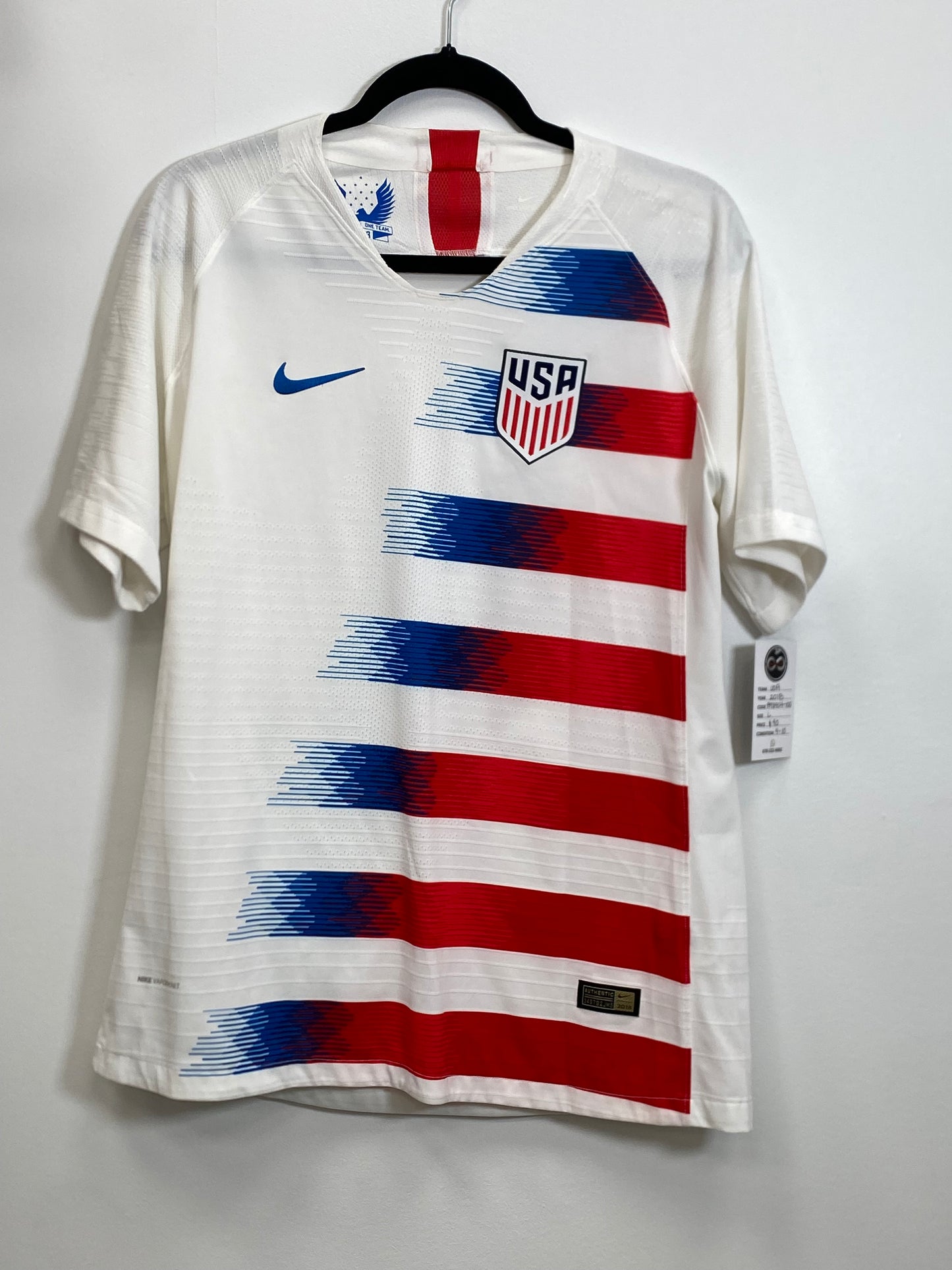 2018 USA Home Jersey / Large / 9/10