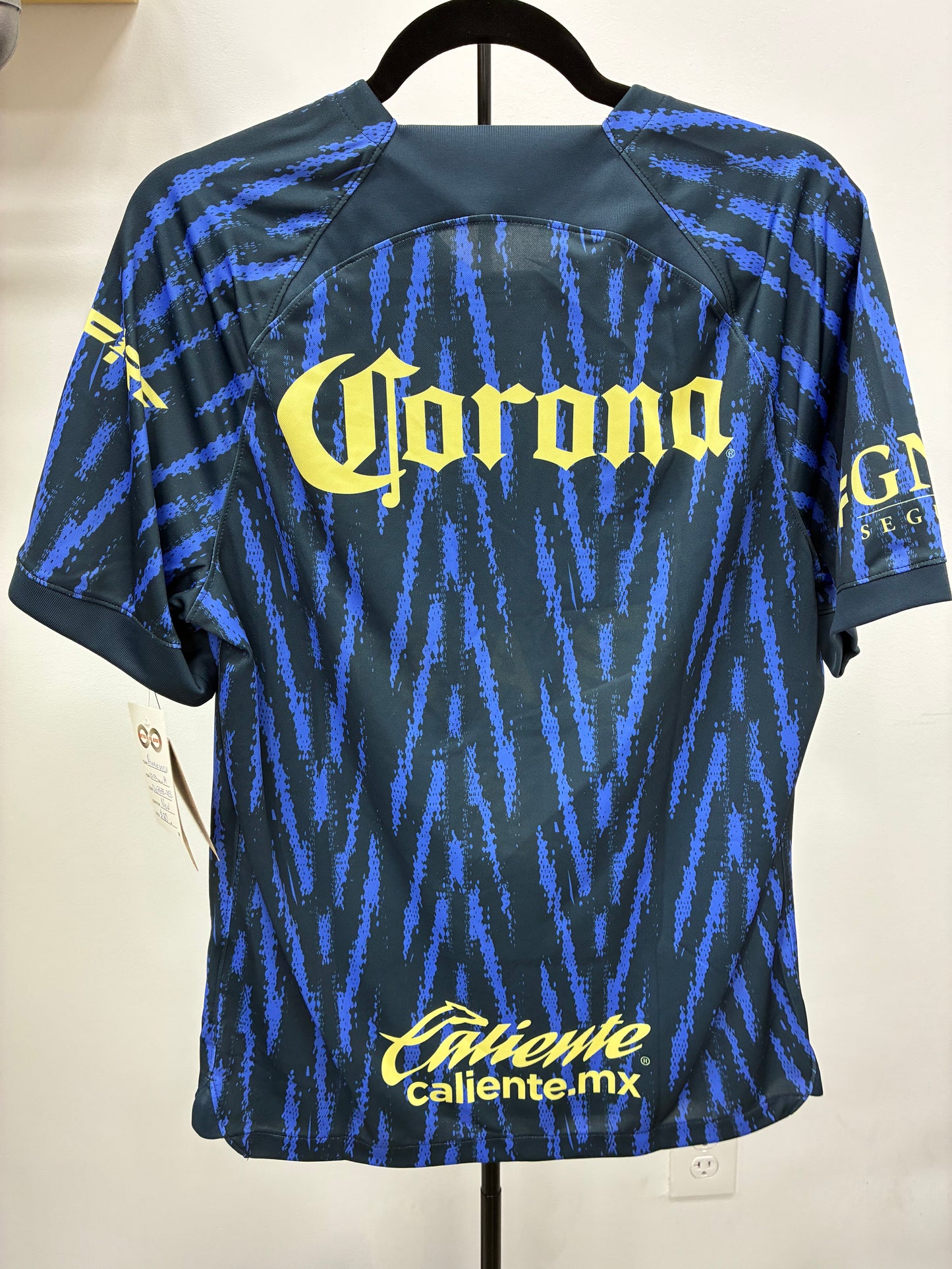 2022-23 Club América Away Jersey / Medium / New