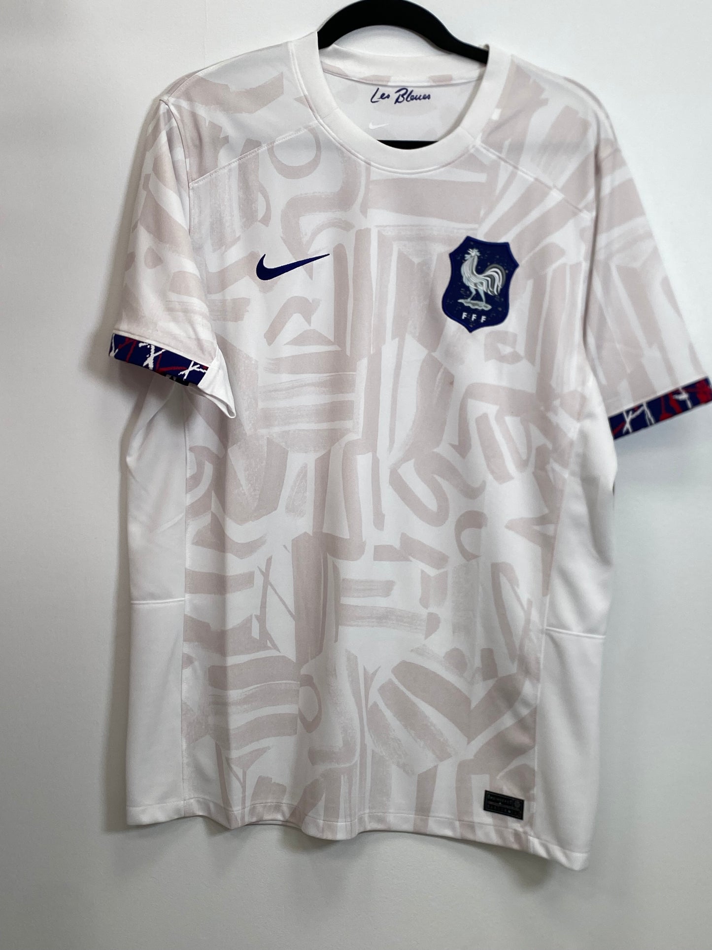 2023-24 France Jersey / Large / New