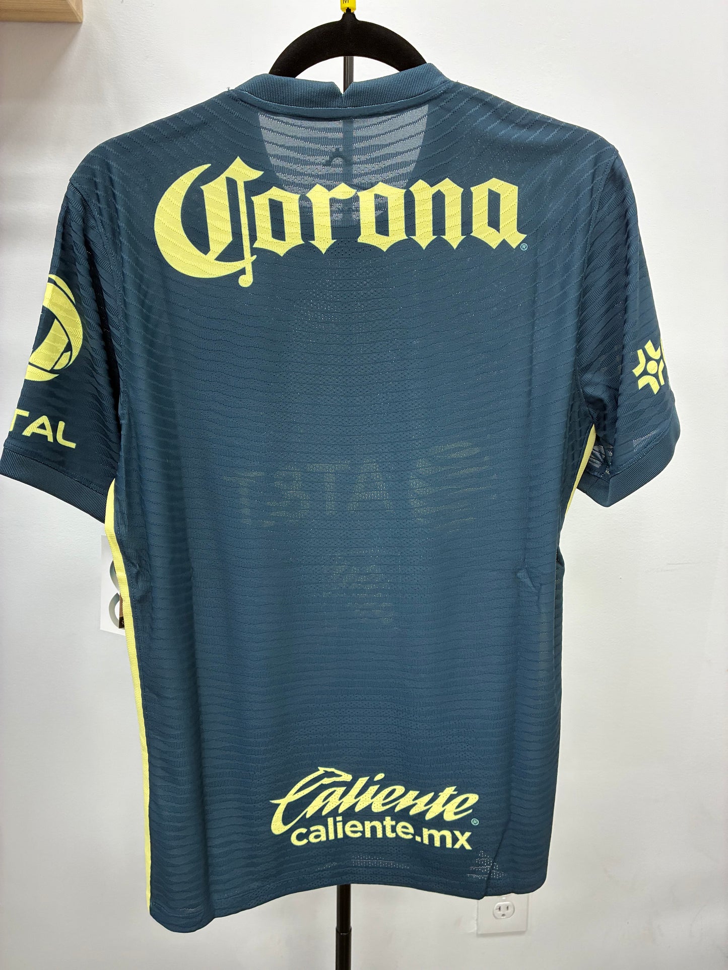 2021-22 Club América Player Version Home Jersey / Medium / New