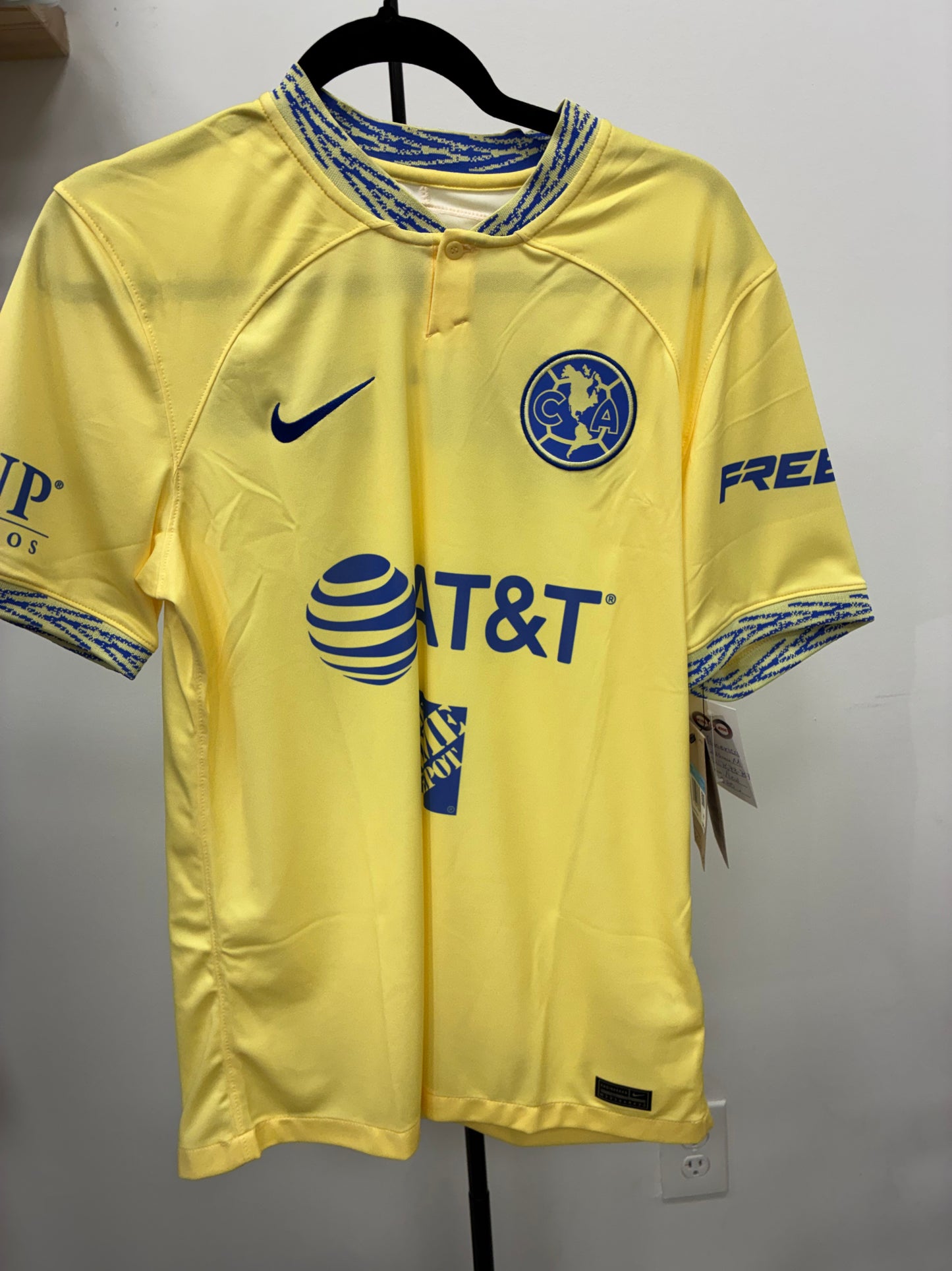2022-23 Club América Home Jersey / Medium / New