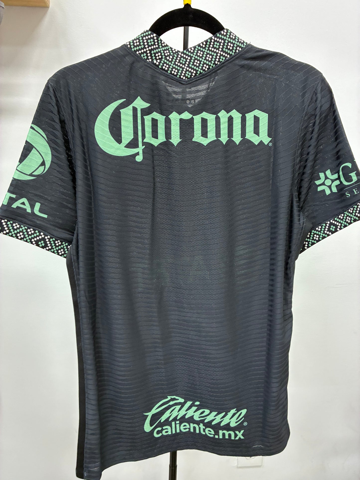 2021-22 Club América Player Version Third Jersey / Medium / New