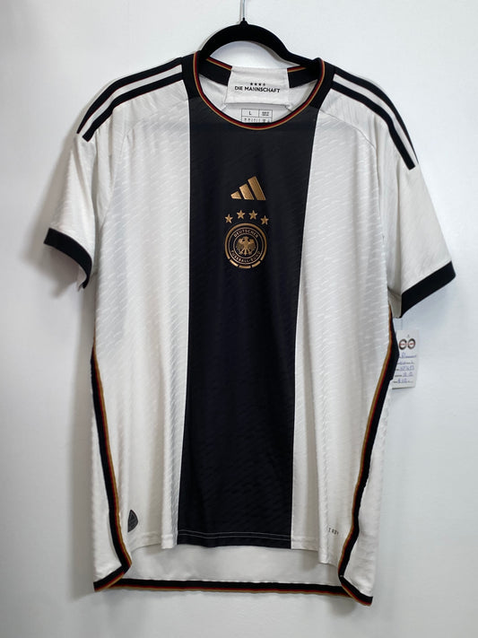 2022-23 Germany Player Version Home Jersey / Large / 10/10