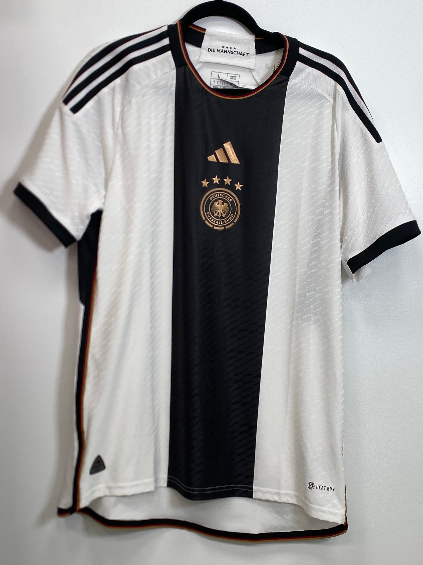2022 Germany Home Jersey / Large / New w