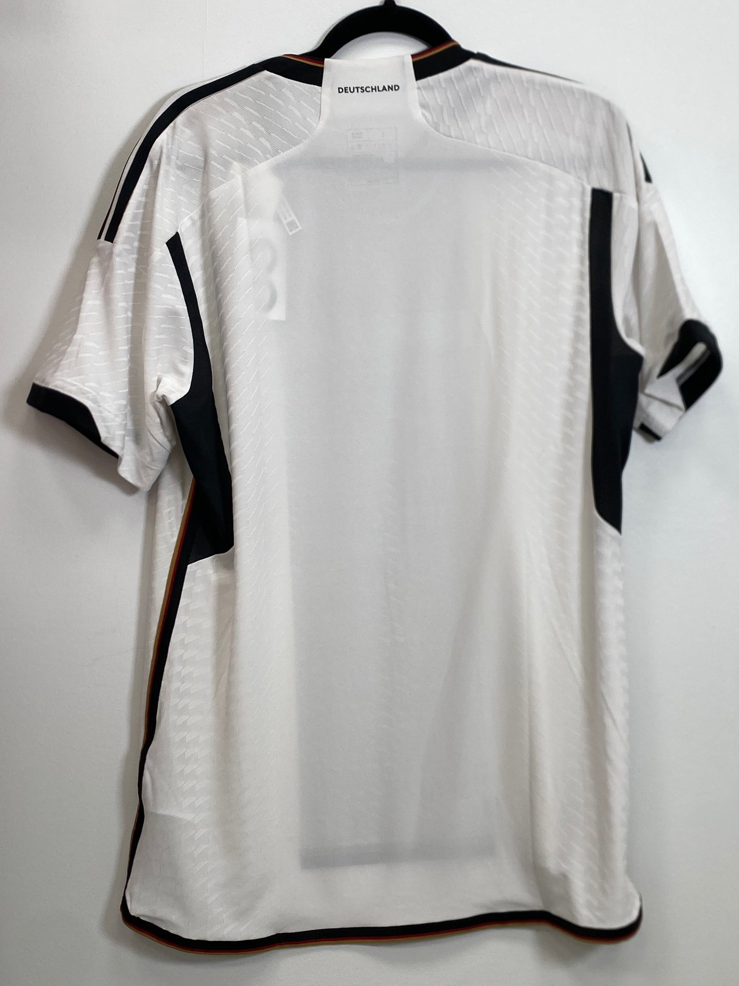 2022 Germany Home Jersey / Large / New w