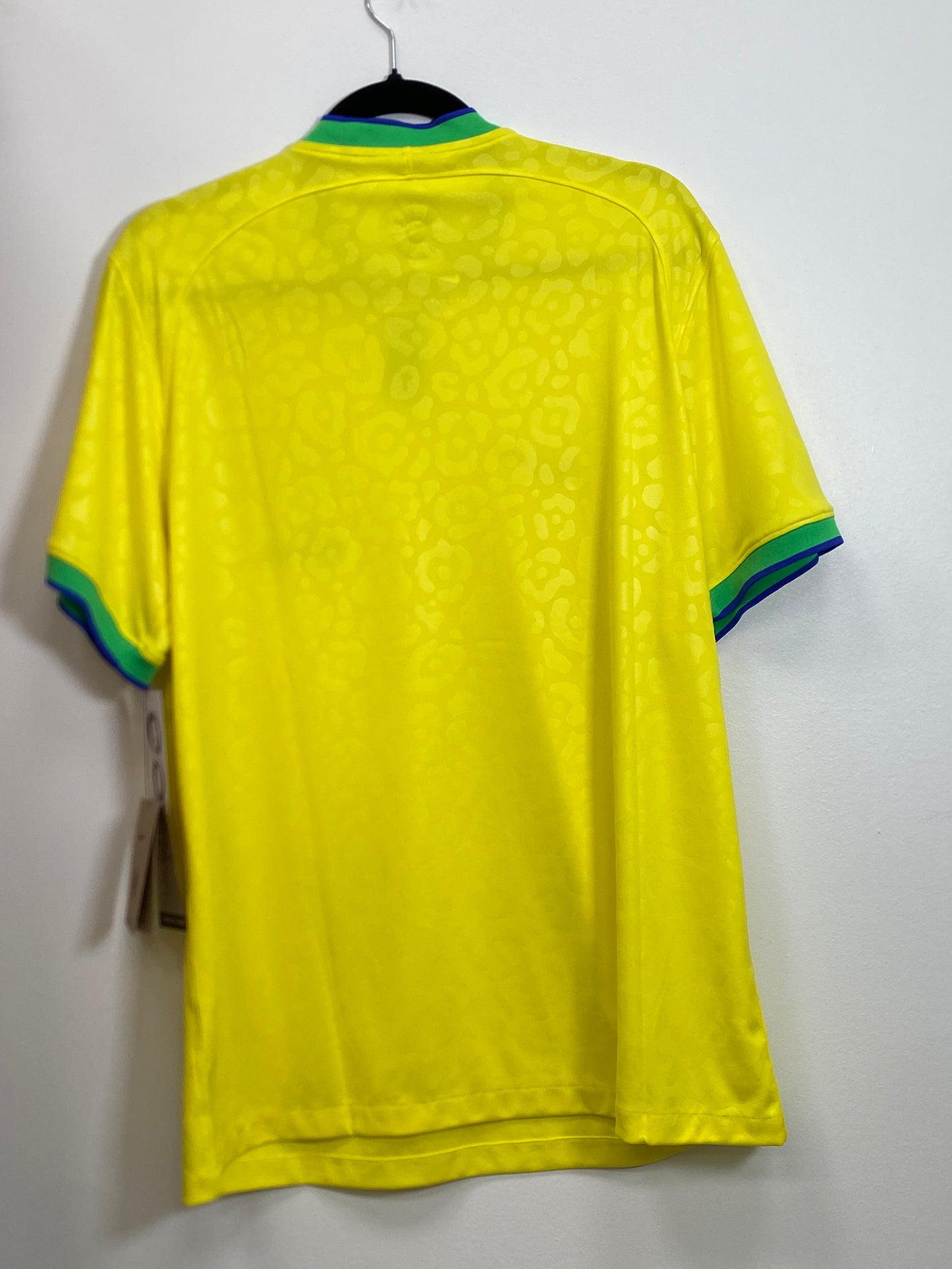 2022 Brazil Home Jersey / Large / New