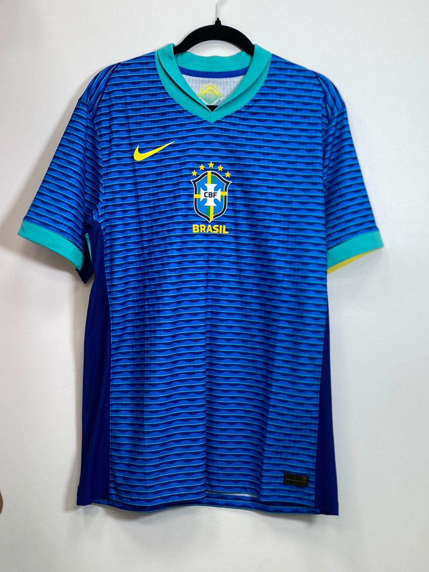 2024 Brazil Away Jersey / Large / New