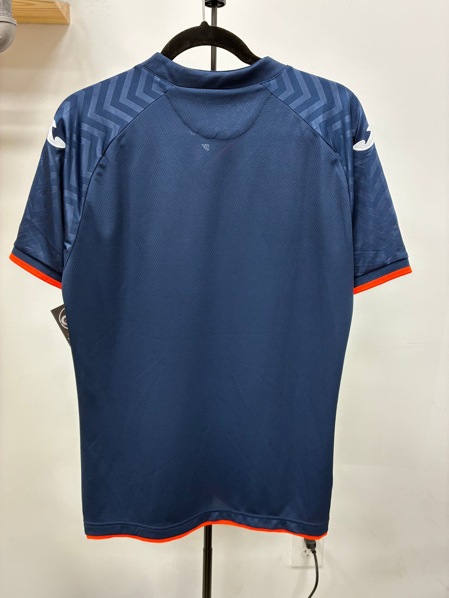 2017-18 Istanbul Jersey / Medium / 10/10