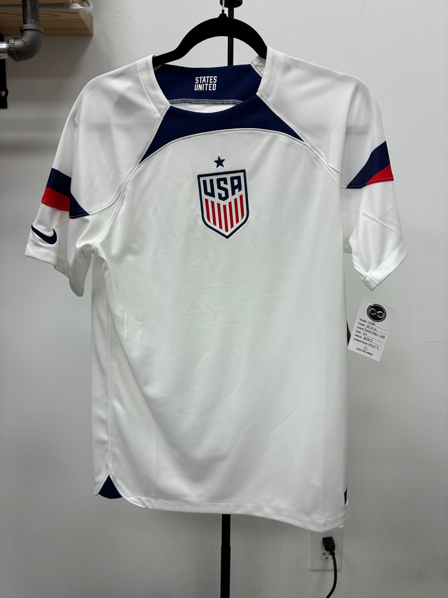 2022 USA Home Jersey / Medium / New