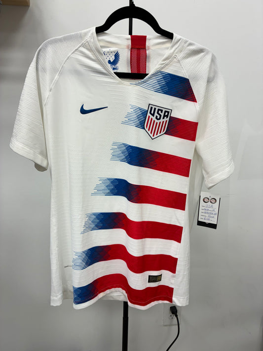 2018 USA Home Jersey / Medium / New