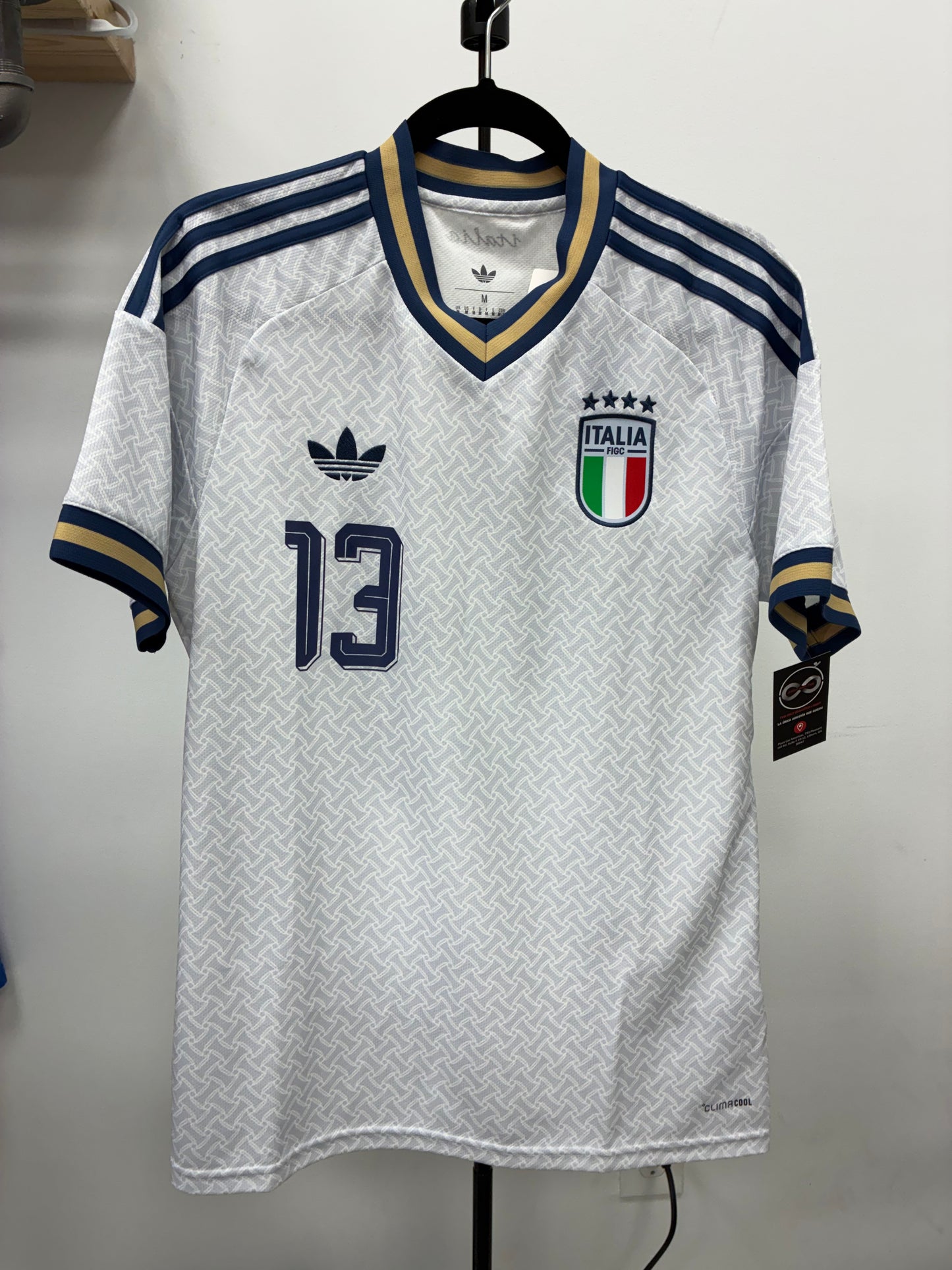 2026-27 Italy 13 Calafiori Away Jersey / Medium / New
