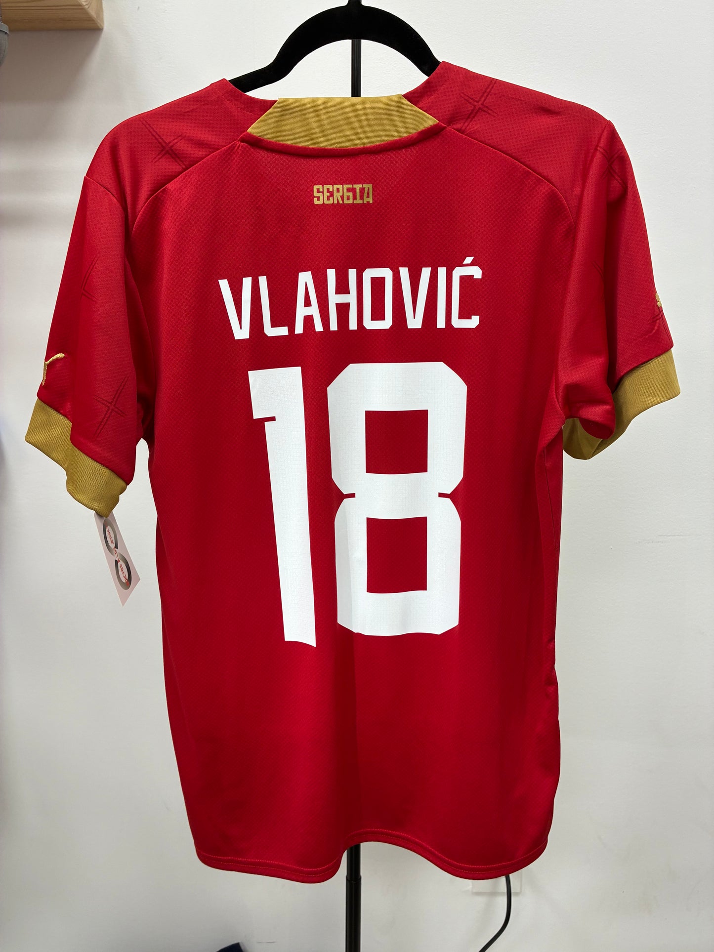 2022 Serbia 18 Vlahovic Home Jersey / Medium / New