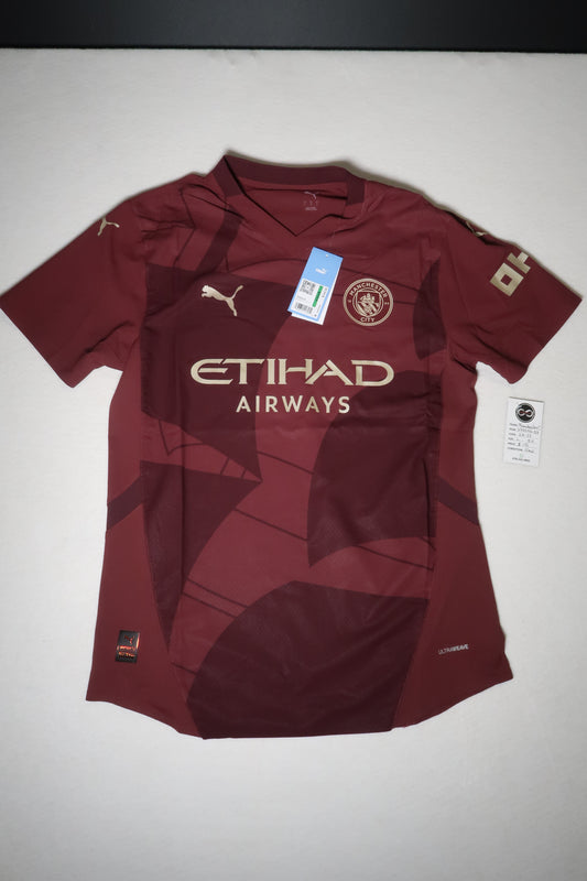 2024-25 Manchester City third jersey front, burgundy with Etihad Airways branding