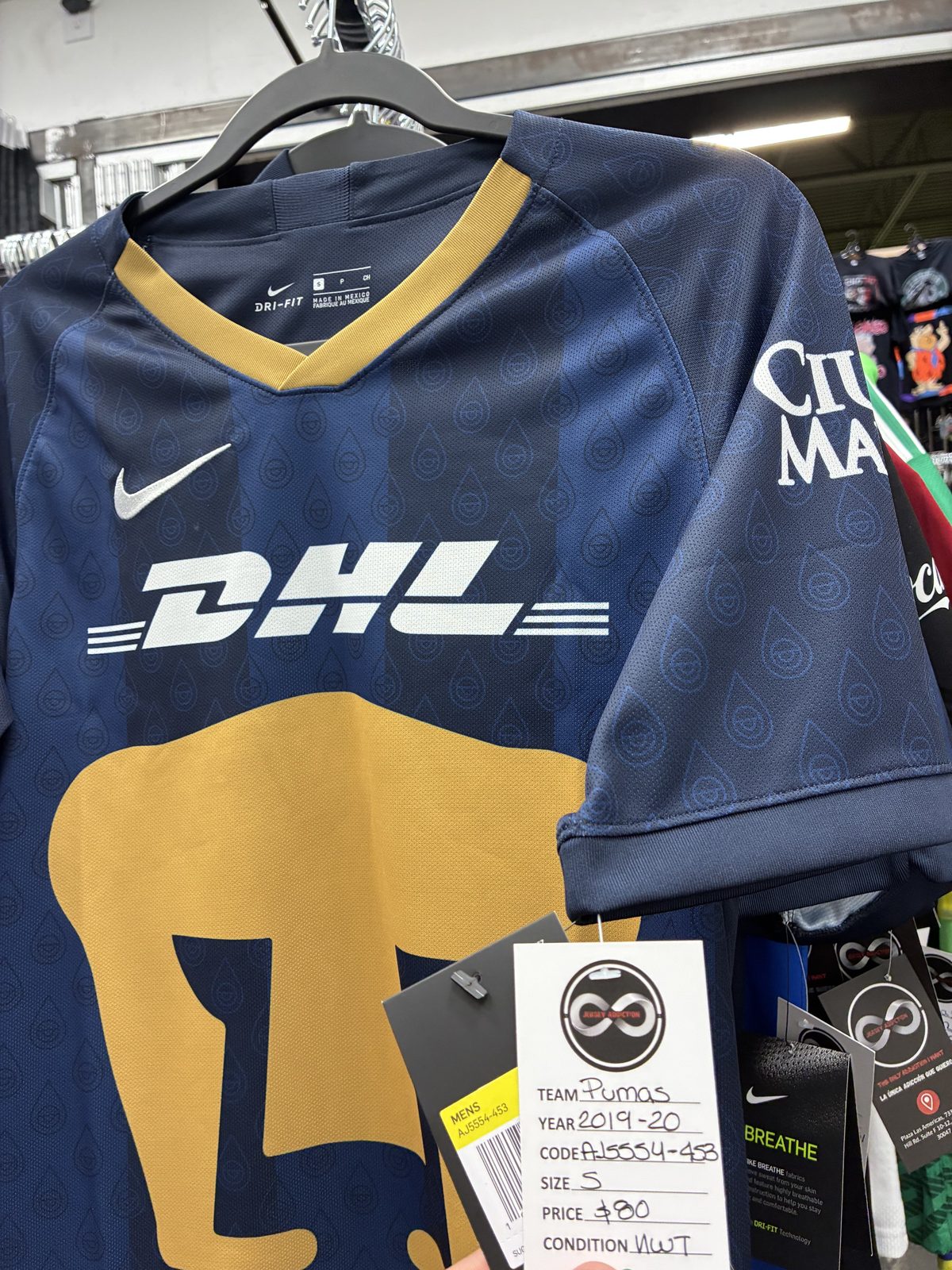 Pumas UNAM 2019-20 Home Jersey tag