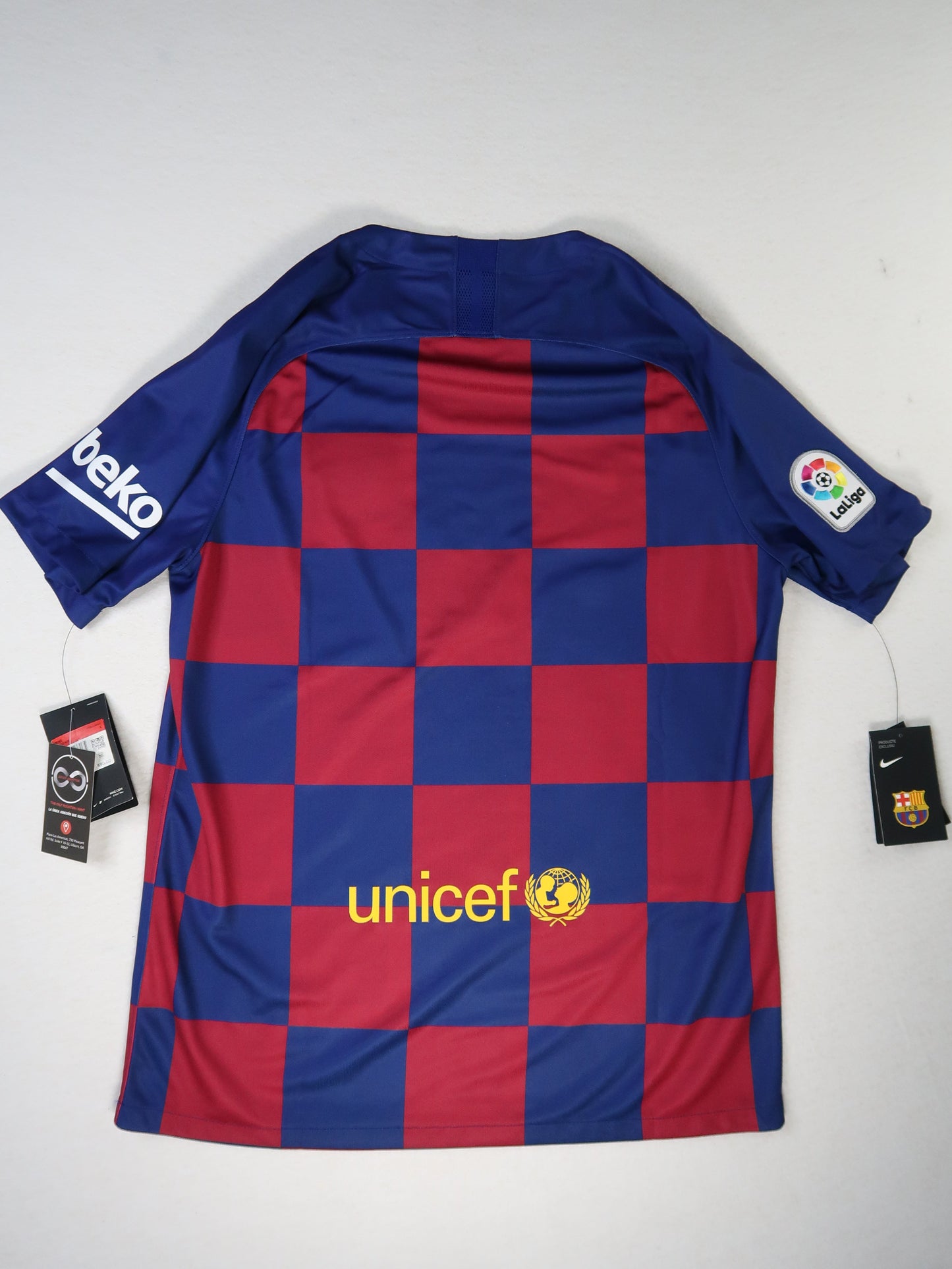 2019-20 FC Barcelona home jersey back, UNICEF branding