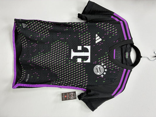 2023-24 Bayern Munich Away Jersey Small
