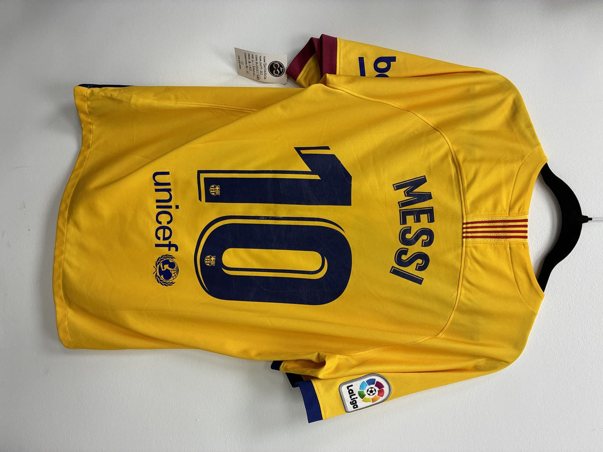 2019-20 Barcelona Away Jersey Large