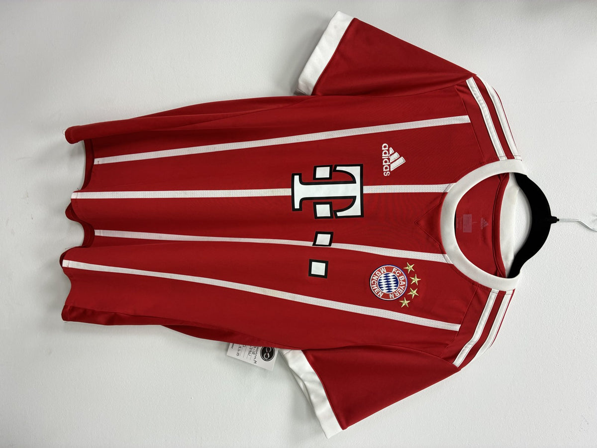 2017-18 Bayern Munich Home Jersey Large