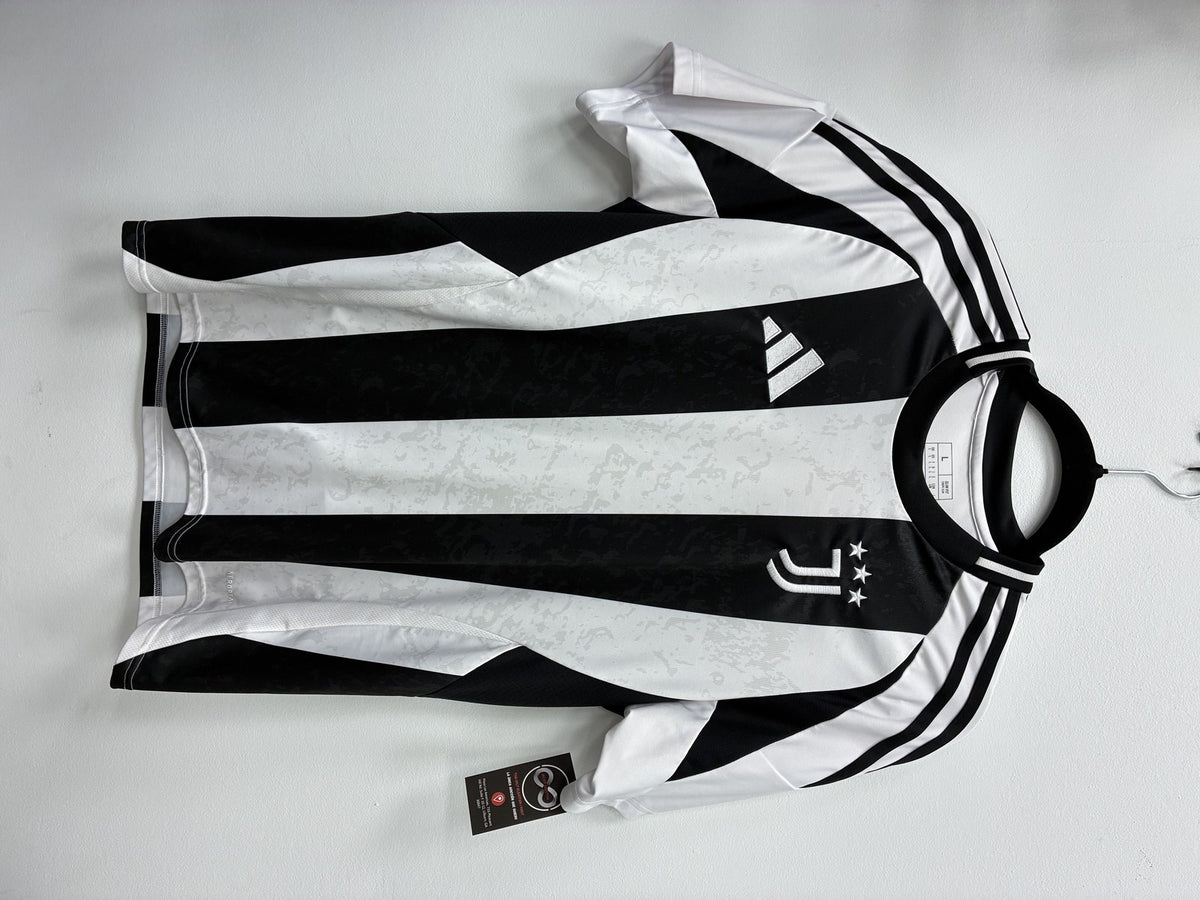 2024-25 Juventus Home Jersey Large